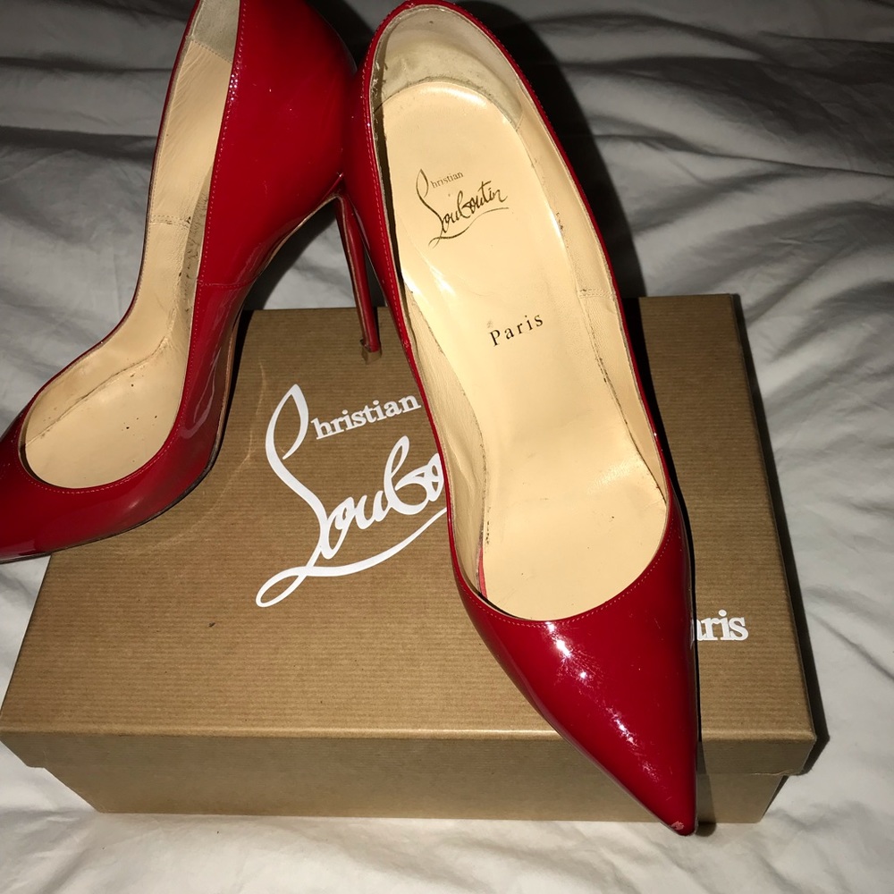 Christian louboutin so kate red
